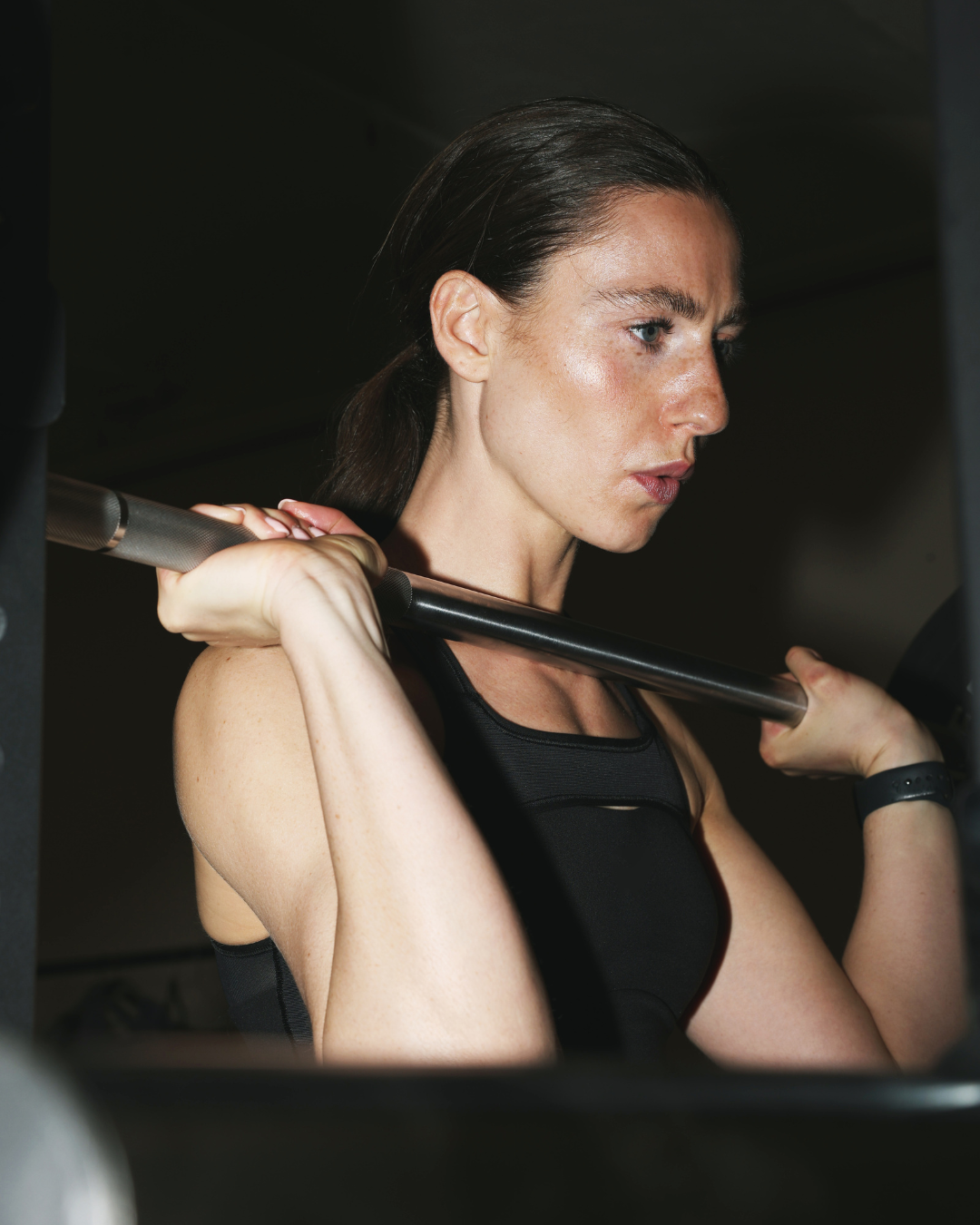 Blue Light Discount - Check out - Woman Lifting Barbells